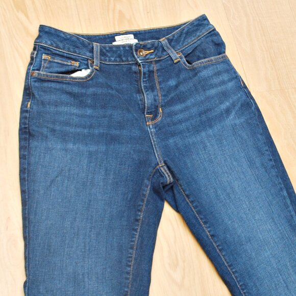 LL Bean Women's Classic Fit Regular Size 6 Pre Owned - Picture 2 of 5